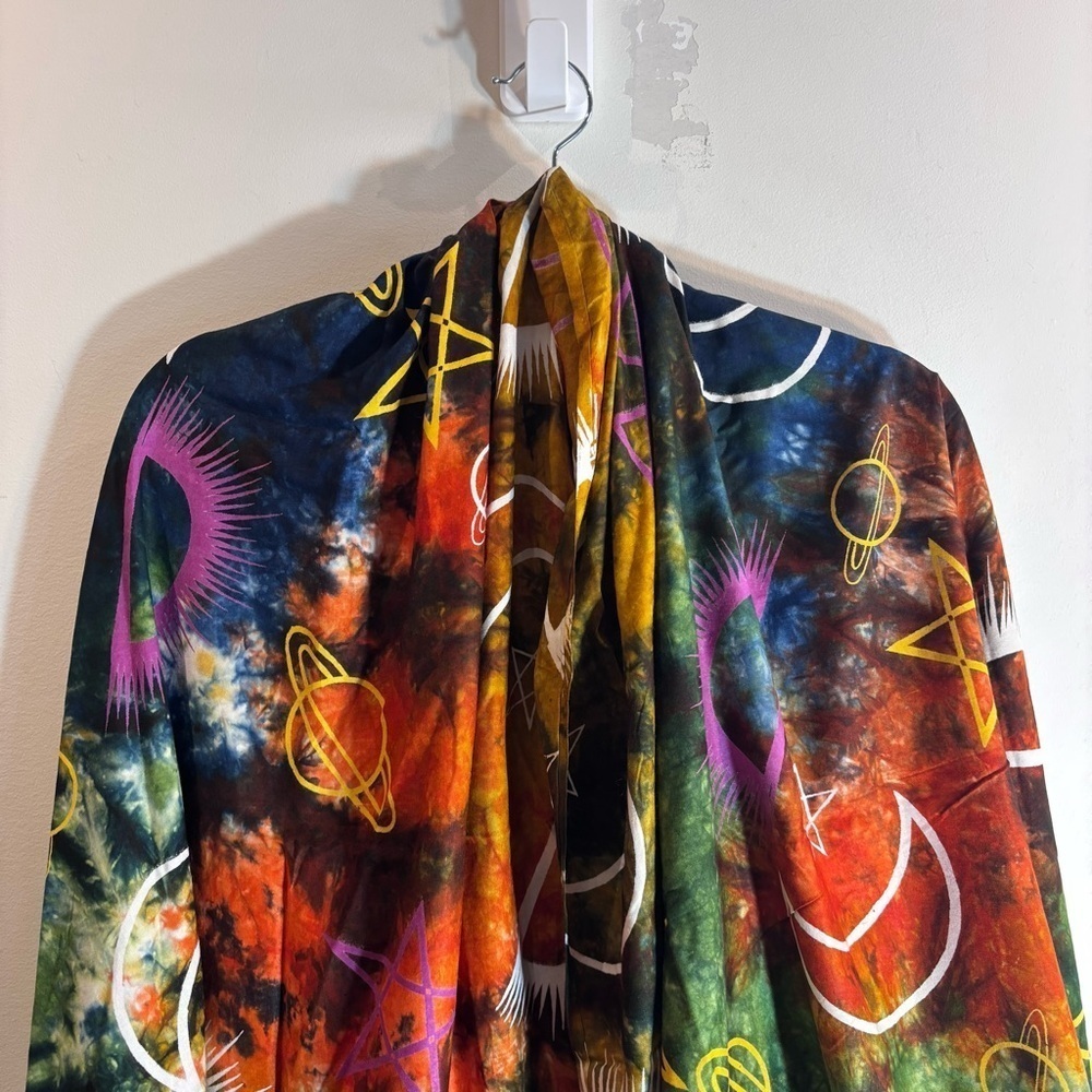 COSMO’S Colorful Celestial Patterned Fringed Scarf 100% Rayon Made In India - Picture 4 of 7
